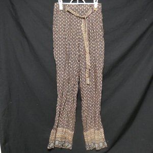 SOLITAIRE small wide leg pants with pockets and tie waist, BNWOT